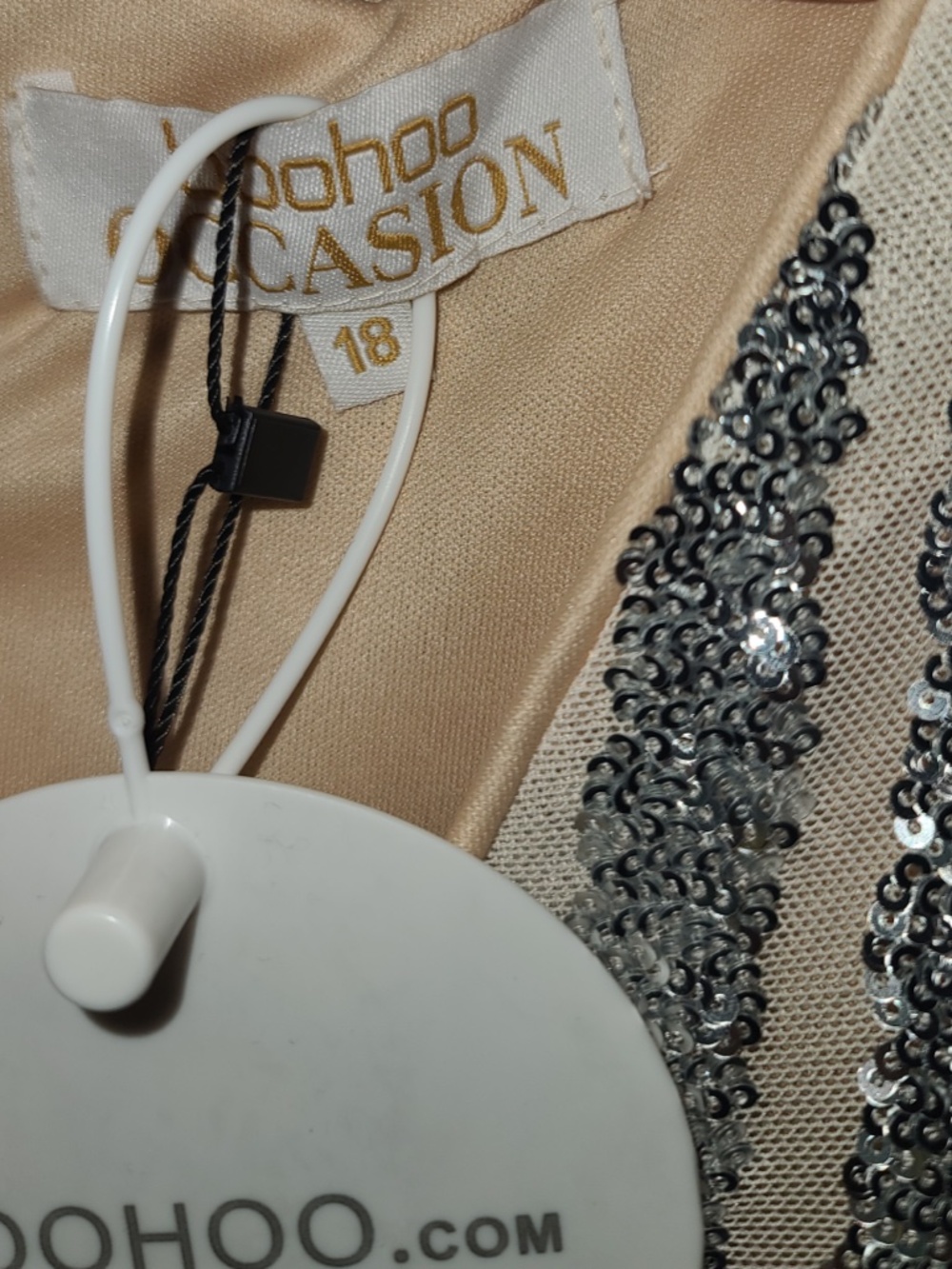 BooHoo Occassion scoop back embellished dress size 18 NWT - Picture 6 of 6